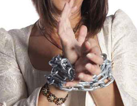 الشرطة الامريكية تعتقل عروس بعد حفل زفافها مباشرة! صورة رقم 1