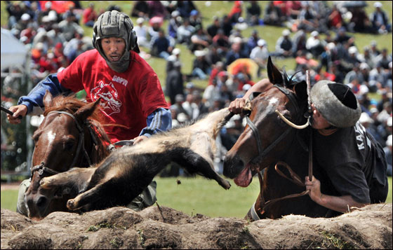 بالصور: مهرجان قيرغيزستان التقليدي.. حضارة وثقافة مميزة صورة رقم 4