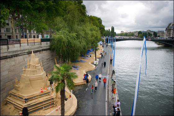 بالصور: باريس تحوّل الشوارع الى ضفاف لنهر السين!  صورة رقم 13