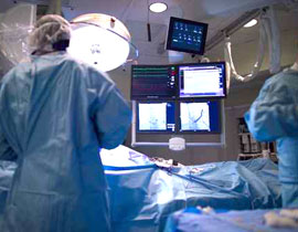 حالة طبية نادرة: استخراج 57 مسمار من بطن مريضة في السودان صورة رقم 1