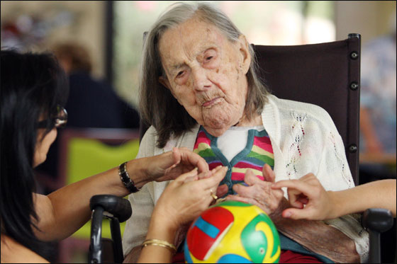 وفاة أكبر عجوز فرنسية عاشت 3 قرون عن عمر 113 عاما!  صورة رقم 8