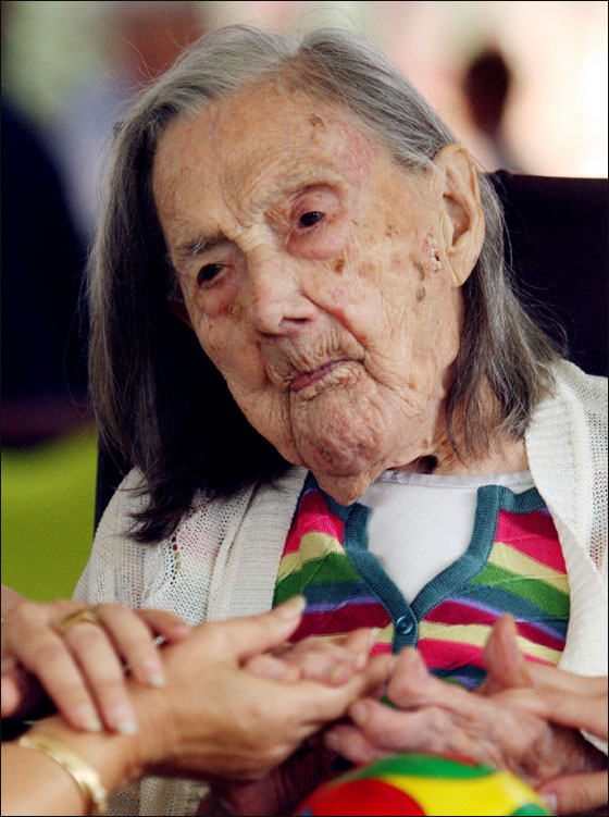 وفاة أكبر عجوز فرنسية عاشت 3 قرون عن عمر 113 عاما!  صورة رقم 2