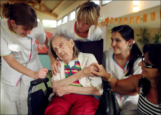 وفاة أكبر عجوز فرنسية عاشت 3 قرون عن عمر 113 عاما!  صورة رقم 4