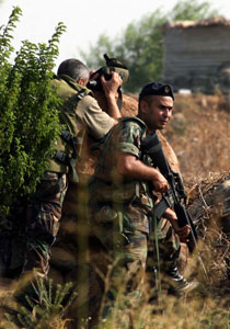 تبادل اطلاق النار بين قوة عسكرية اسرائيلية واخرى لبنانية  صورة رقم 1