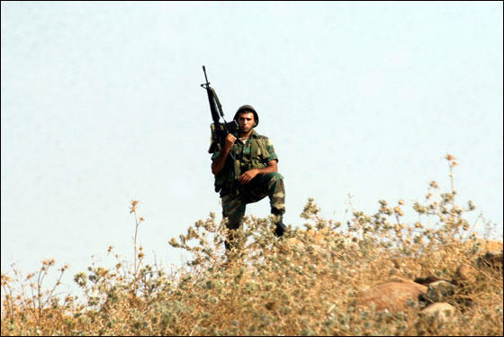 تبادل اطلاق النار بين قوة عسكرية اسرائيلية واخرى لبنانية  صورة رقم 4