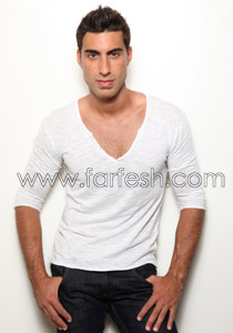 ملك جمال العرب أدم صباغ يوقع ماركة عالمية!!  صورة رقم 1