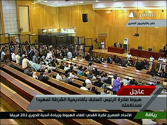 الشارع المصري راض عن المحاكمة التاريخية لمبارك  صورة رقم 3