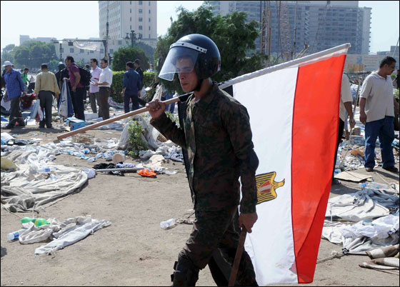 الشارع المصري راض عن المحاكمة التاريخية لمبارك  صورة رقم 32