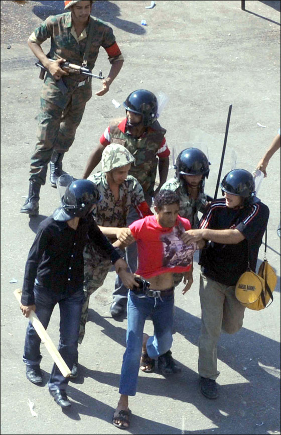 الشارع المصري راض عن المحاكمة التاريخية لمبارك  صورة رقم 19