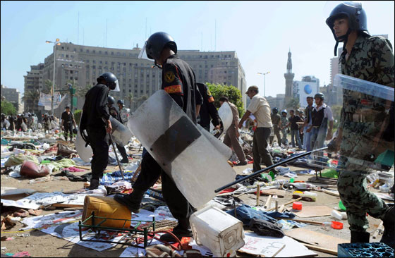 الشارع المصري راض عن المحاكمة التاريخية لمبارك  صورة رقم 33