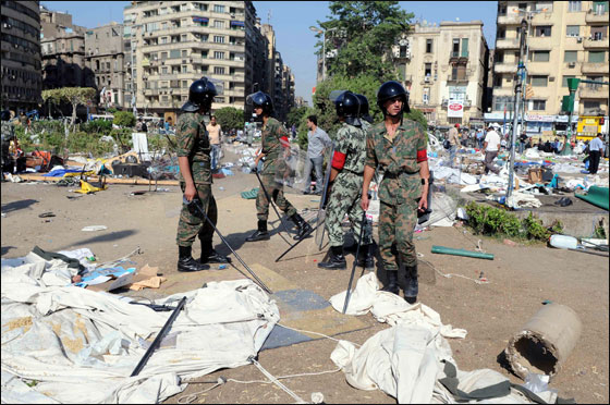 الشارع المصري راض عن المحاكمة التاريخية لمبارك  صورة رقم 22