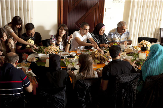 نبدأ في الطيبة: شيف Orange يحل ضيفا على عائلة جبارة  صورة رقم 8