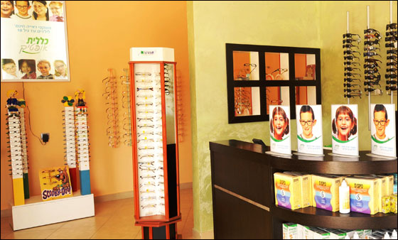 لزبائن  كلاليت بلاتينوم: نظارات وعدسات لاصقة مجانا للأولاد حتى جيل 18 صورة رقم 2