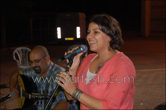 أيمن نحاس ورنا نعرة يُبدعان بأمسية فنية رمضانيّة في الطيرة!   صورة رقم 8