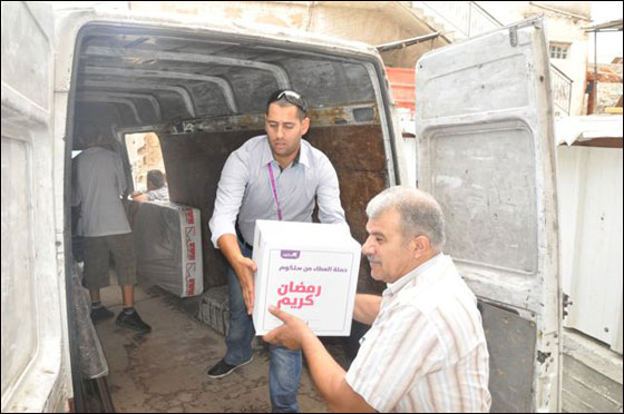 نجاح كبير لحملة سلكوم الرمضانية لدعم العائلات المحتاجة  صورة رقم 9