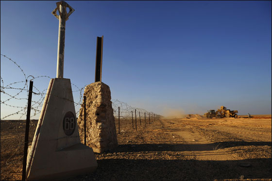 قتلى وجرحى في هجوم على حافلة وجنود اسرئيليين قرب ايلات صورة رقم 2