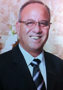 الناصرة تفجع بوفاة عوني الفار رميا بالرصاص والمئات يتظاهرون تنديدا صورة رقم 1