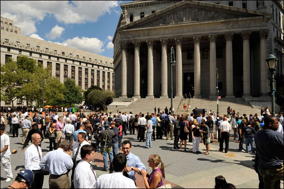 اخلاء مباني نيويورك بعد ان ضرب المنطقة زلزال بقوة 5.8 درجات صورة رقم 3