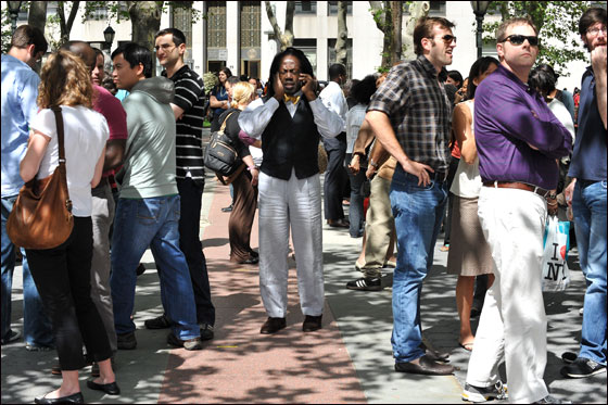 اخلاء مباني نيويورك بعد ان ضرب المنطقة زلزال بقوة 5.8 درجات صورة رقم 8