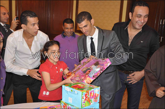 مجموعة من الفنانين تحضر حفل إفطار جماعي للأيتام المعاقين!  صورة رقم 6