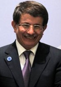 اوغلو: تركيا  اختارت الوقوف مع الشعب السوري وليس مع النظام! صورة رقم 1