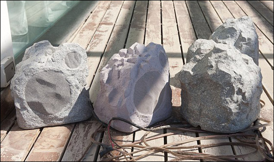 ثوار ليبيا يرتعون في منتجعات القذافي ابن الخيمة والبادية!!  صورة رقم 12