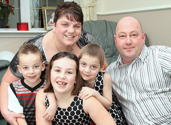 بكل انسانية: وهبت شقيقتها نخاعها الشوكي لتنتزعها من الموت صورة رقم 3