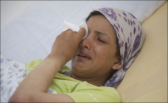 حارسة القذافي تعترف بقتلها 11 ثائرا وهي لم تتجاوز الـ19 عاما! صورة رقم 4 حارسة القذافي تعترف بقتلها 11 ثائرا وهي لم تتجاوز الـ19 عاما! صورة رقم 4