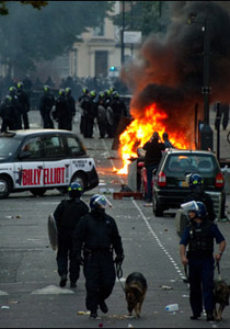  تأهيل طفل (11 عاما) في لندن لسرقته حاوية قمامة! صورة رقم 1