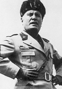 فضيحة: موسوليني كان يقيم علاقة حميمة مع آخر ملكات ايطاليا!! صورة رقم 1