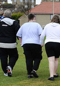 عائلة تحرم من أبنائها الاربعة بسبب سمنتهم المفرطة! صورة رقم 1