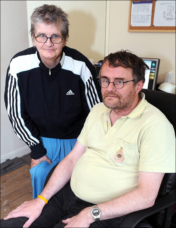 مسنة تقطع رحلة بالدراجة من اسكتلندا الى إنجلترا لرعاية صديقها صورة رقم 2