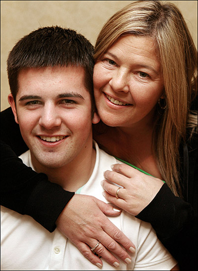 بريطاني مولّع بالرياضة يتغلب على شلله ويشارك بماراثونات رياضية! صورة رقم 5