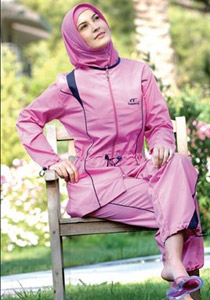 عارضة محجبة: اتعرض لإغراءات وسخرية من قِبَل دور الأزياء!! صورة رقم 2