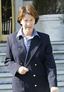 ويكيليكس: مبارك والقذافي وموجابي اكبر ثلاثي يتاجر بالاسلحة صورة رقم 1