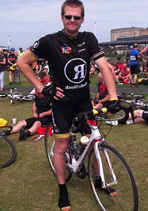 اتبع حمية وركب الدراجة الهوائية فخسر 172 كغم في ثلاث سنوات!  صورة رقم 1