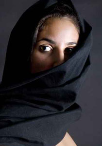 تفاصيل تعرّض عراقية وابنتها للاغتصاب على يد مقاتلي القاعدة! صورة رقم 1