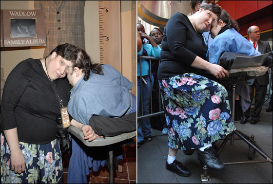 بعيد ميلادهما الـ50.. اكبر توأمان ملتصقان يكشفان اسرارهما النوعية صورة رقم 3