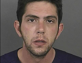 قضيا ليلة صاخبة في نادي خلع الملابس برفقة.. جثة رجل ميت!!  صورة رقم 1