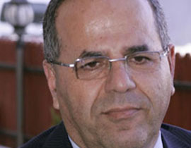 موظفة في مكتب رئيس الحكومة: ايوب قرا يلاحقني بشكل فاحش صورة رقم 1