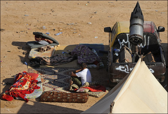 اشتباكات عنيفة وقتلى وجرحى بين الثوار والكتائب في سرت  صورة رقم 2