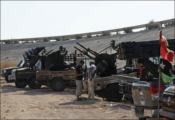 اشتباكات عنيفة وقتلى وجرحى بين الثوار والكتائب في سرت  صورة رقم 4