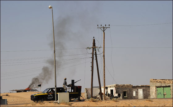 اشتباكات عنيفة وقتلى وجرحى بين الثوار والكتائب في سرت  صورة رقم 15