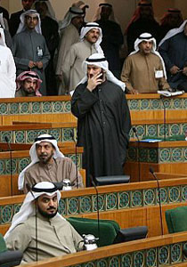 نواب مجلس الكويت يغتصبون يرشون ويتزوجون عرفيا!! صورة رقم 1