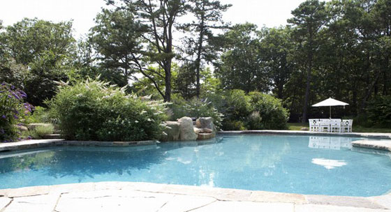 اوباما يبيع بيته الصيفي مقابل 23.7 مليون دولار فقط!  صورة رقم 7