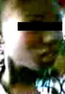 انتشار فيديو مروع لنيجيرية تناشد مغتصبيها أن يقتلوها يثير الجدل!! صورة رقم 1