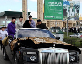 رئيس الشيشان ينقل كوب ارتشف منه النبي الى بلده!! صورة رقم 1