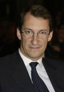 قبل 7 شهور من الانتخابات: ازدياد الفضائح المتورط بها ساركوزي!! صورة رقم 2