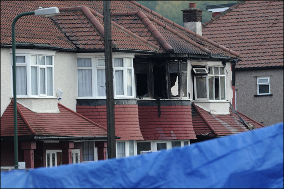 خلل كهربائي في ثلاجة يتسبب بمقتل ام وابنائها الخمسة حرقا صورة رقم 10 خلل كهربائي في ثلاجة يتسبب بمقتل ام وابنائها الخمسة حرقا صورة رقم 10