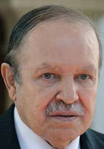 نقل الرئيس الجزائري بوتفليقة الى باريس لعلاجه من مرض السرطان!! صورة رقم 2 نقل الرئيس الجزائري بوتفليقة الى باريس لعلاجه من مرض السرطان!! صورة رقم 2